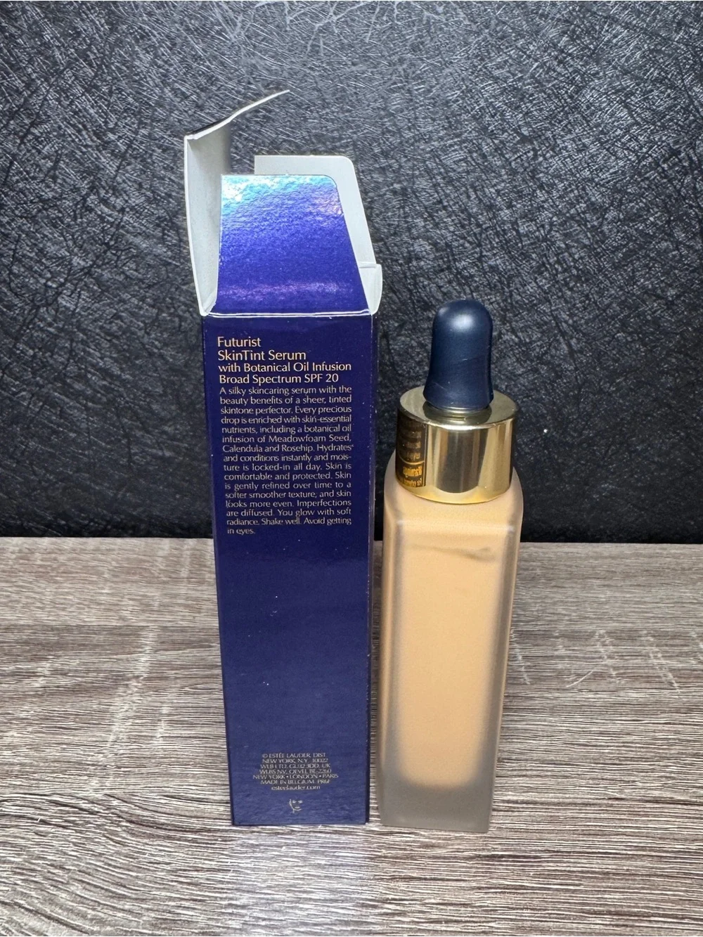 Estee Lauder Futurist SkinTint Serum Foundation SPF20 4N1 Shell Beige 30ml NIB